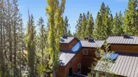 Pinegrove by AvantStay Beautiful Villas Condo Just Outside Tahoe City