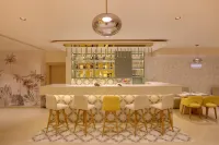 Lemon Tree Hotel, Ranchi - bar