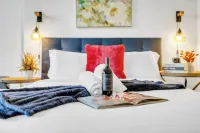 Econo Suites DT