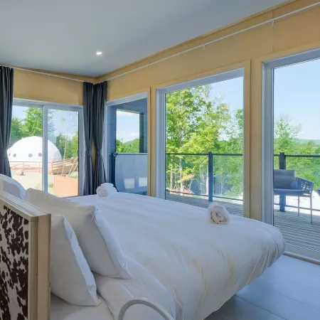 Bel Air Tremblant USHUAIA 2 : 1 CHAMBRE, JACUZZI, SAUNA, SUPERBE VUES