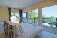 Bel Air Tremblant USHUAIA 2 : 1 CHAMBRE, JACUZZI, SAUNA, SUPERBE VUES - Chalets