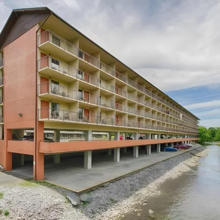 Creekstone Inn