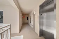 Oceanfront 2 bed Condo in New Smyrna Beach FL - Holiday Apartments