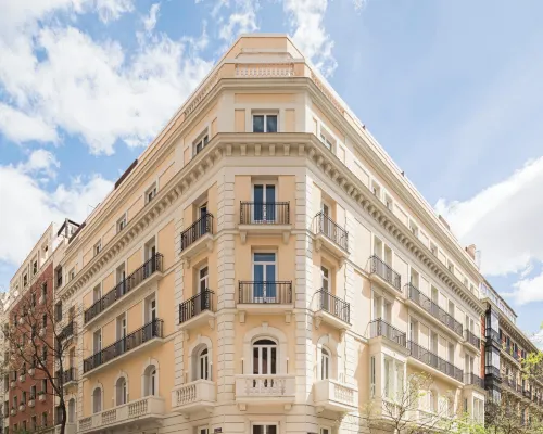 ميرسر مدريد Hotels near رِتيرو