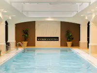 Fairmont Royal York Hotel - Pools