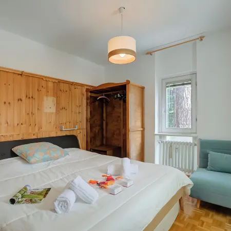 Comfort Tra Fiume E Pini with Shared Garden and Balcony - Happy Rentals
