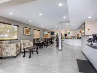 Quality Inn Hotele w: McComb