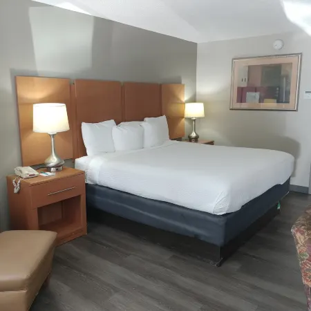 Days Inn & Conf Center by Wyndham Southern Pines Pinehurst