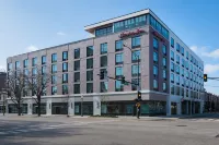Hampton Inn Chicago North/Loyola Station - 3-Star