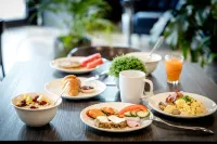 Hotel Kiel-Schwedenkai - breakfast