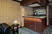 Graduate by Hilton Ann Arbor - bar