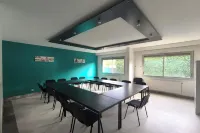 Adonis Lyon Est Hôtel Artys - 3-stjärniga