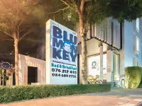 Blu Monkey Boutique Samkong, Formerly Blu Monkey Bed & Breakfast Phuket Hotels near Rang Hill