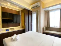 Cozy and Warm Studio Transpark Juanda Bekasi Timur Apartment By Travelio