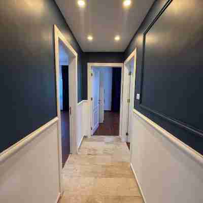3bedroom Aprt of 200sqm Near Movenpick Hotel Amman Others
