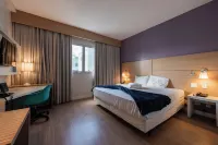 Stay Home Luxo | 1Min Praia Gonzaga | Rooftop, Piscina, Sauna & Gym - 4-Star