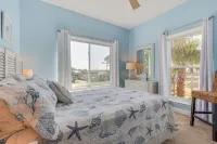 Water View Dauphin Island Condo w/ Boat Slips - balcony