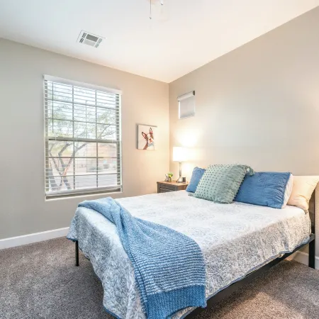 Pool & Patio: Family-Friendly Goodyear Home!