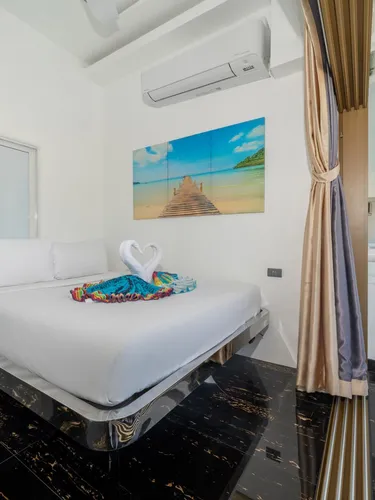 รูปภาพของPatong Tower - 3BR, best location, 150m to beach