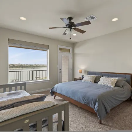 Lake House Dock Slip Heated Pool Boat Launch Beach Game Room