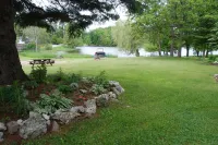 Teddy Bear Bed & Breakfast - parking
