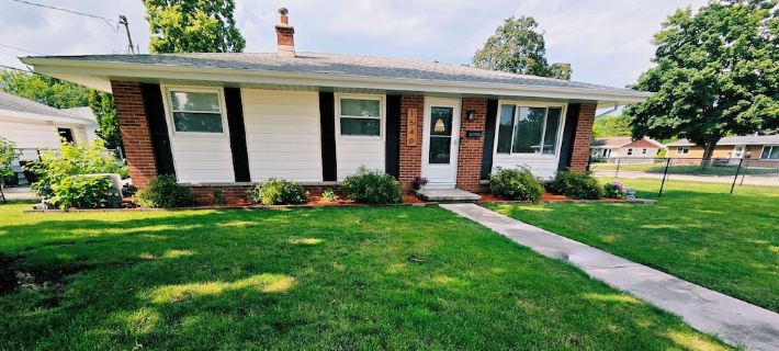 Great for EAA rental!Less than 2.5 miles from EAA grounds! Ξενοδοχεία στην πόλη Oshkosh