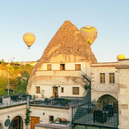 Cave Hotel Saksagan