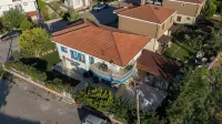 KAYA KORUĞU CUNDA - Bed and Breakfasts