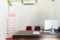 RedDoorz @ Kota Bojonegoro - 2-stjärniga