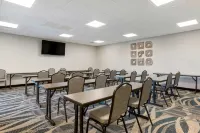 Best Western Plus Executive Residency Phoenix North Happy Valley - Kitchens