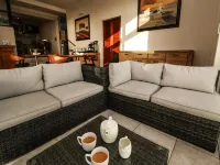 Blaauw Village Guest House - 4-Star