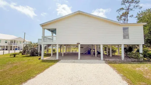 Sandbag Castle 4bdr Waterfront - 4-Star