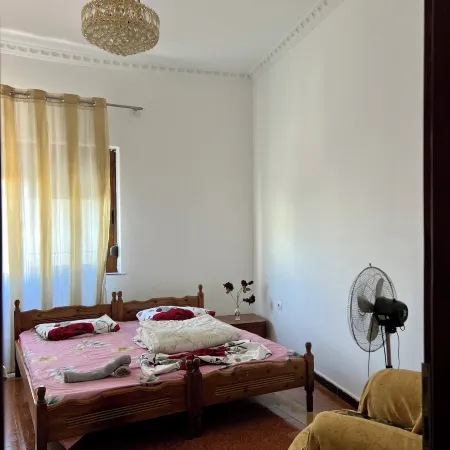 Dyrrah Rooms Centre