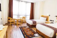 Hotel Zirikha - 2 estrellas
