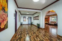 Summit Sherpa Mountain Hotel & Spa - parkir