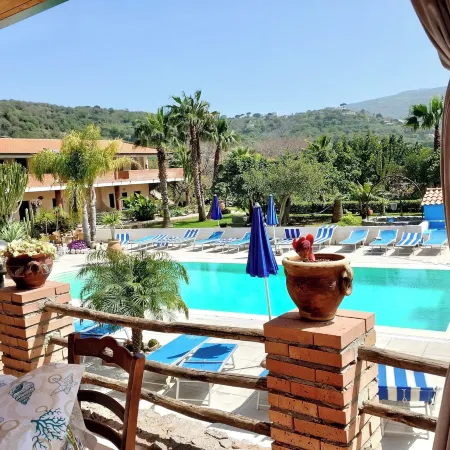 Farmhouse with Swimming Pool in Capo Vaticano