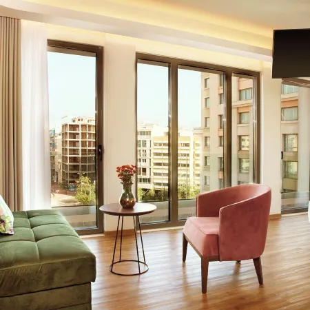 Zeus Essence Wyndham Athens Residence