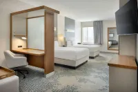 SpringHill Suites Wichita Airport - Airport Shuttle