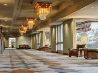 DoubleTree by Hilton Colorado Springs Hotels near Cheyenne Mountain