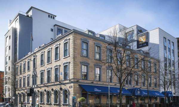 DoubleTree by Hilton Belfast City Ten Square