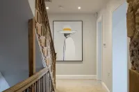 The Talbot – Exclusive Home with Hot Tub - อ่างจากุชชี่