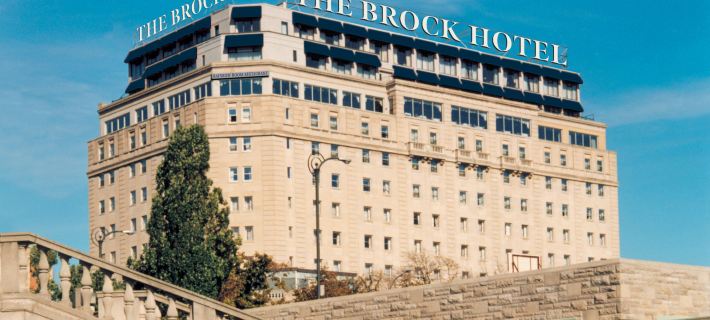 THE BROCK NIAGARA FALLS FALLSVIEW, TAPESTRY BY HILTON Hotel a Cascate del Niagara