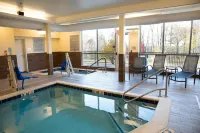 Fairfield by Marriott Inn & Suites Marquette - 3つ星