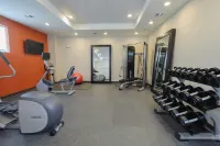 Home2 Suites by Hilton Portland - Parkplatz