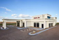 Hampton Inn Colby - 2-Star