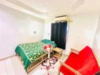 beautiful  room with private toilet - ACI 2000 - 2 stelle