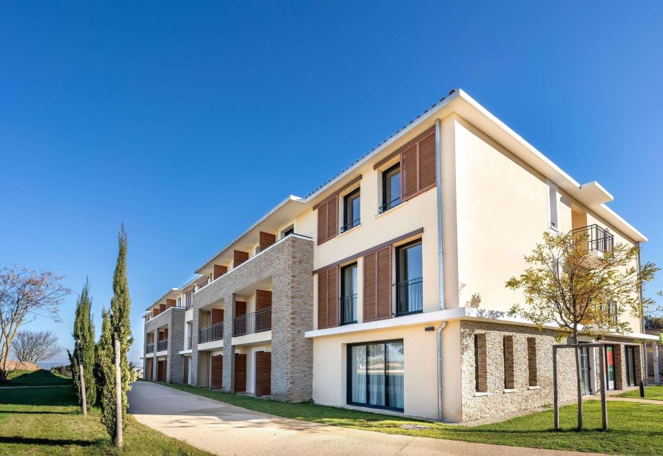 ibis Styles Cabriès Aix-en-Provence TGV - Housity