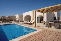 Designer Golf Villa -Pool & Serene Views - Villas