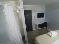 Point Bay Hotel - 2-Star