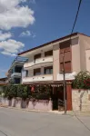 Ephesus Palace - parking